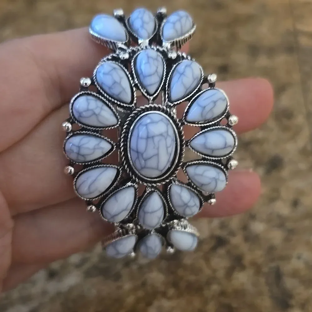 Bracelet White Turquoise Bangle